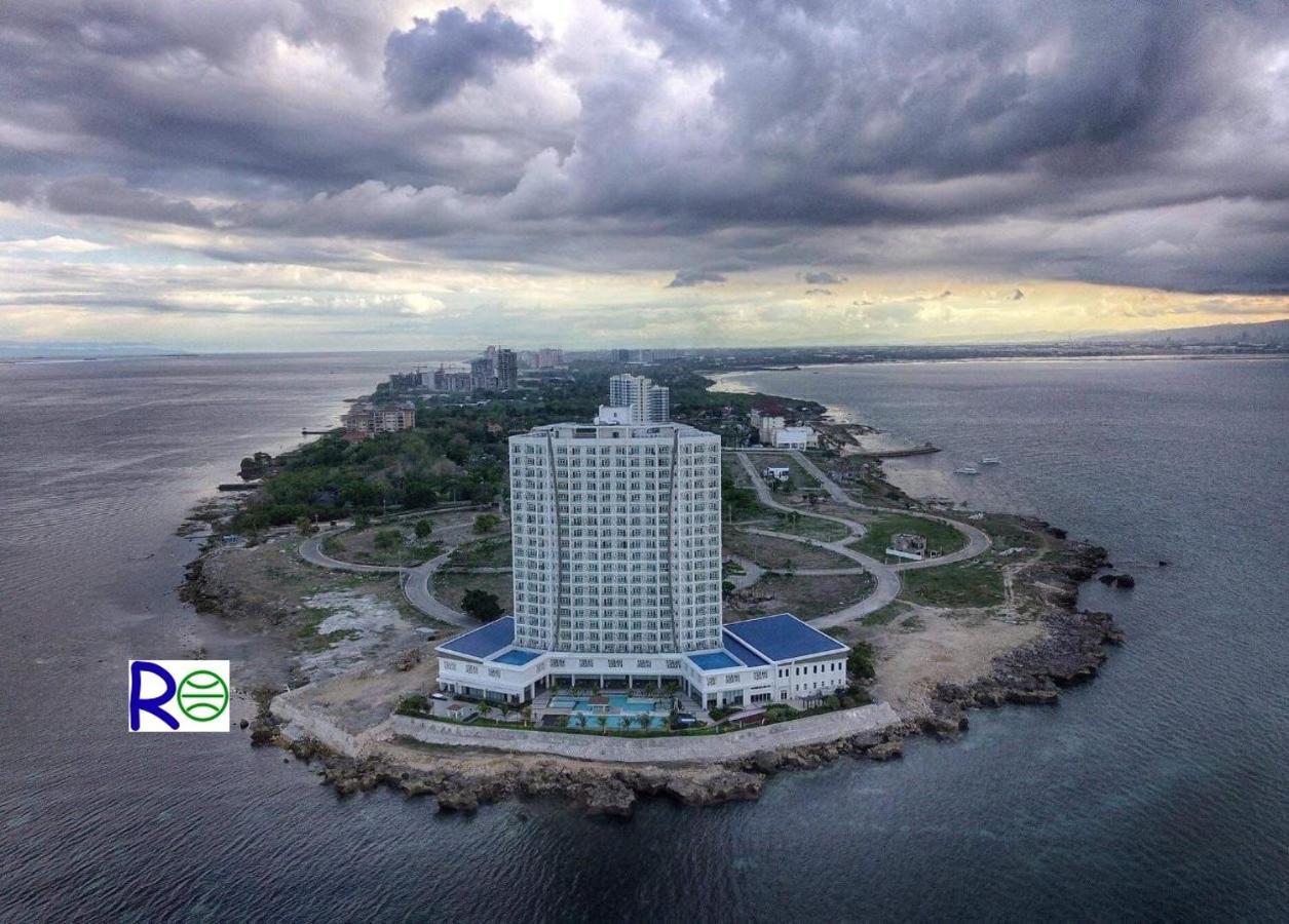 Villa Oceanfront At Arterra, Fast Wifi, Nflix, Kitchen - H Or L à Île de Mactan Extérieur photo